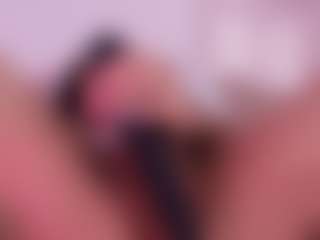 Live cam show with malaia-thompson - Orgasm on Soda Cam