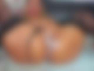 angelinefocus's Live Sex Cam Show
