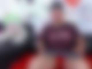 Live cam show with angelinefocus - Gape on Mixed Magazine Live