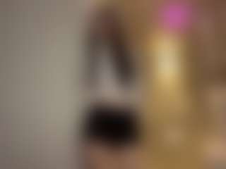 Live cam show with AssuntaTuccillo - Body Massage on TeamSkeetLive