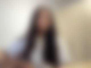 Giulia's Live Sex Cam Show