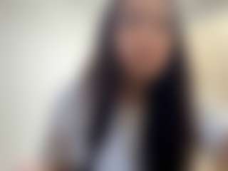 Giulia's Live Sex Cam Show