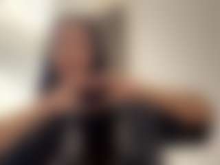 Giulia's Live Sex Cam Show