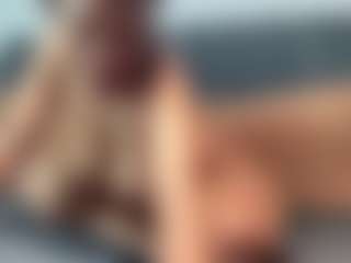 Hotmelelo's Live Sex Cam Show