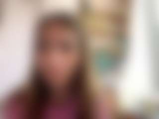 Live cam show with Amelia - Amateur Brown Hair on TottyGirls