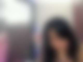 Live cam show with adelaindiamond - Facial on CamClone
