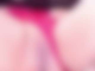 Live cam show with Alma-Rivers - Facial Piercings on Gym Cam Girls
