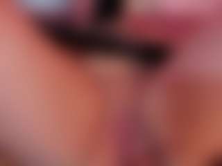 Alma-Rivers's Live Sex Cam Show