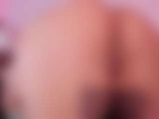 Live cam show with Alma-Rivers - Shower on Dolls Live