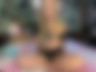 BittyBrat333's Live Sex Cam Show