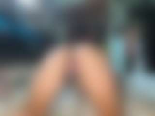 BittyBrat333's Live Sex Cam Show