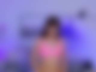 Live cam show with MaddisonFox - Skinny on Milfs Live