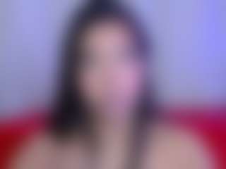 MAGIIC-BRUNETTE's Live Sex Cam Show
