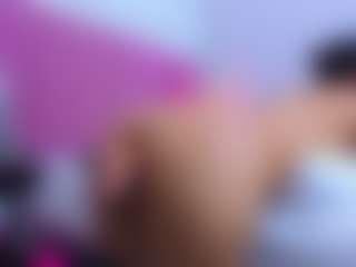 Live cam show with Megansaaenz - Shaved on Camsoda