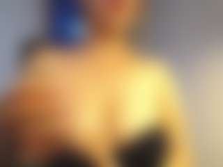 Live cam show with Sara-Harris7 - Blue Eyes on Hubzter Live