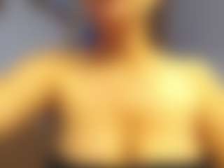 Live cam show with Sara-Harris7 - Blue Eyes on livesuperchat.net