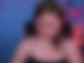 Live cam show with amanda-striking - Tease on Dolls Live