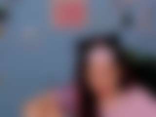Live cam show with amanda-striking - Smoking on AdultVida.com