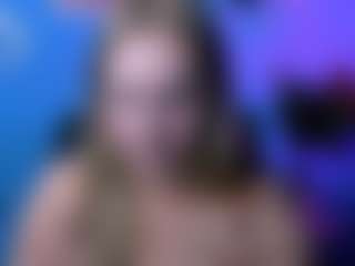 Live cam show with amanda-striking - Blue Eyes on Camsoda