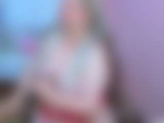 Live cam show with Ammy - Thick on AdultVida.com