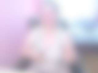 Live cam show with Ammy - Blue Eyes on boobsie.com