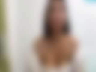 Live cam show with Lina - Athletic Asian on intimatelivegirls.com
