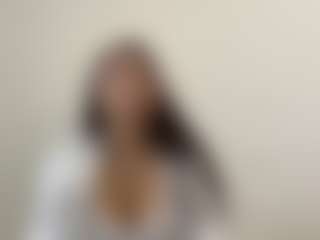 Live cam show with Lina - Teen (18+) on livesuperchat.net