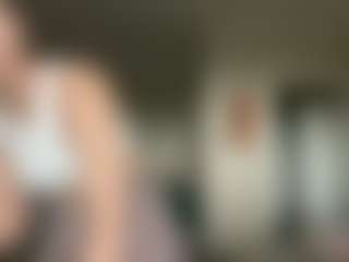Live cam show with Lina - Oil on sexylivex.com