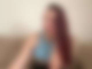 Live cam show with Lina - Handjob on xheatlive.com