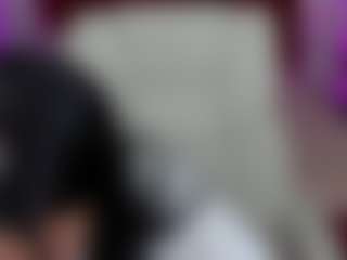 LiviaSshy's Live Sex Cam Show