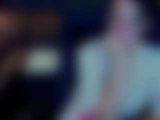 LiviaSshy's Live Sex Cam Show