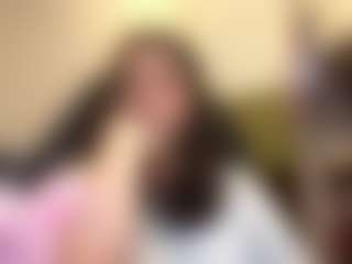 RoxannTools's Live Sex Cam Show