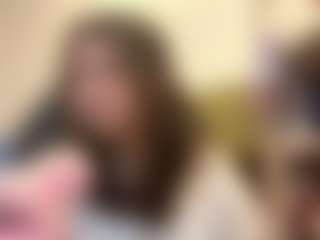 RoxannTools's Live Sex Cam Show
