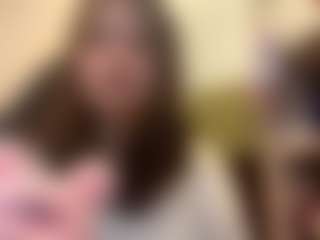 RoxannTools's Live Sex Cam Show