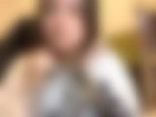 RoxannTools's Live Sex Cam Show