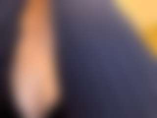Live cam show with RoxannTools - Blue Eyes on livesuperchat.net