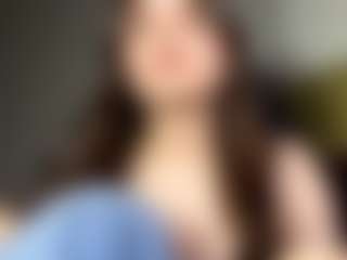 RoxannTools's Live Sex Cam Show