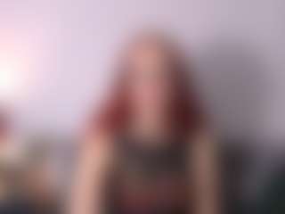 Live cam show with TessBabe - Blue Eyes on madthumbs