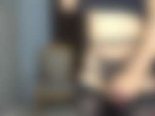Aria-skyee's Live Sex Cam Show