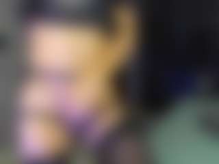 Aria-skyee's Live Sex Cam Show