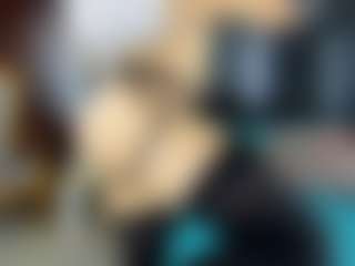 Aria-skyee's Live Sex Cam Show