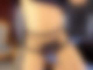 Aria-skyee's Live Sex Cam Show