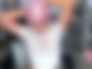 Live cam show with Honey Taylor - Big Tits Small Tits on CamwithHer