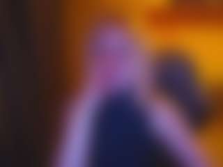 Evelyn's Live Sex Cam Show