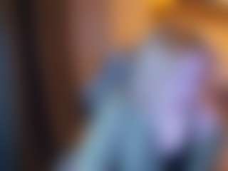 Evelyn's Live Sex Cam Show