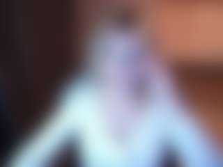 Live cam show with Evelyn - Pov on Cam Slut