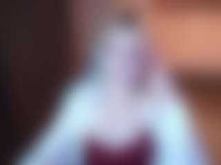 Evelyn's Live Sex Cam Show