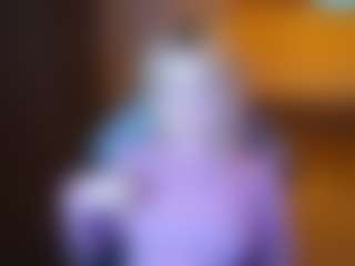 Live cam show with Evelyn - Blue Eyes on TeamSkeetLive