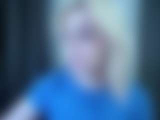 Live cam show with Evelyn - Fingers on Sweet Sext