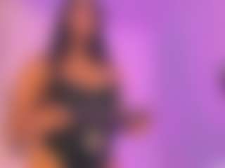 Live cam show with Scarlett-evanss1 - Oil on SquirtSoMuch